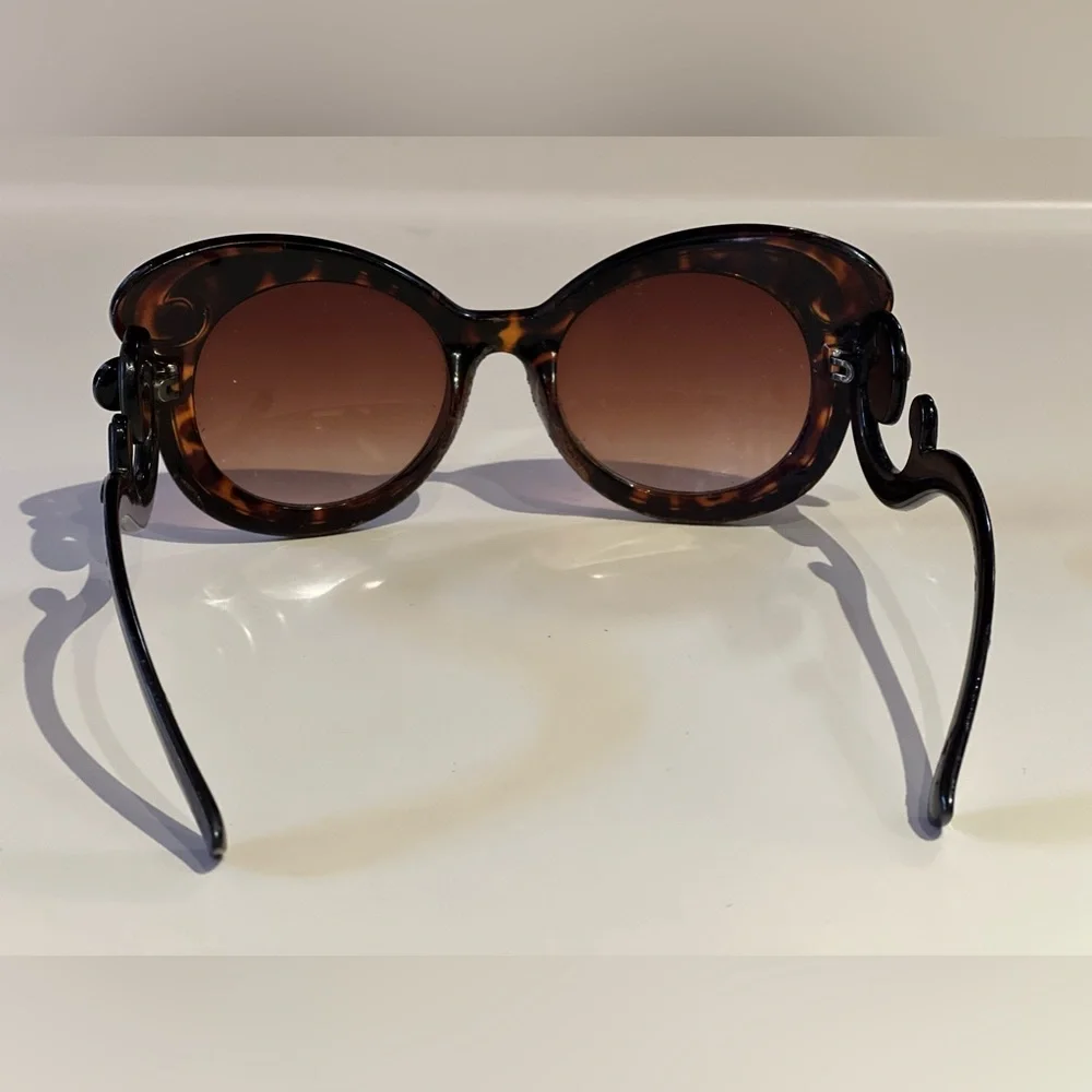 Unique sunglasses - Picture 5 of 5